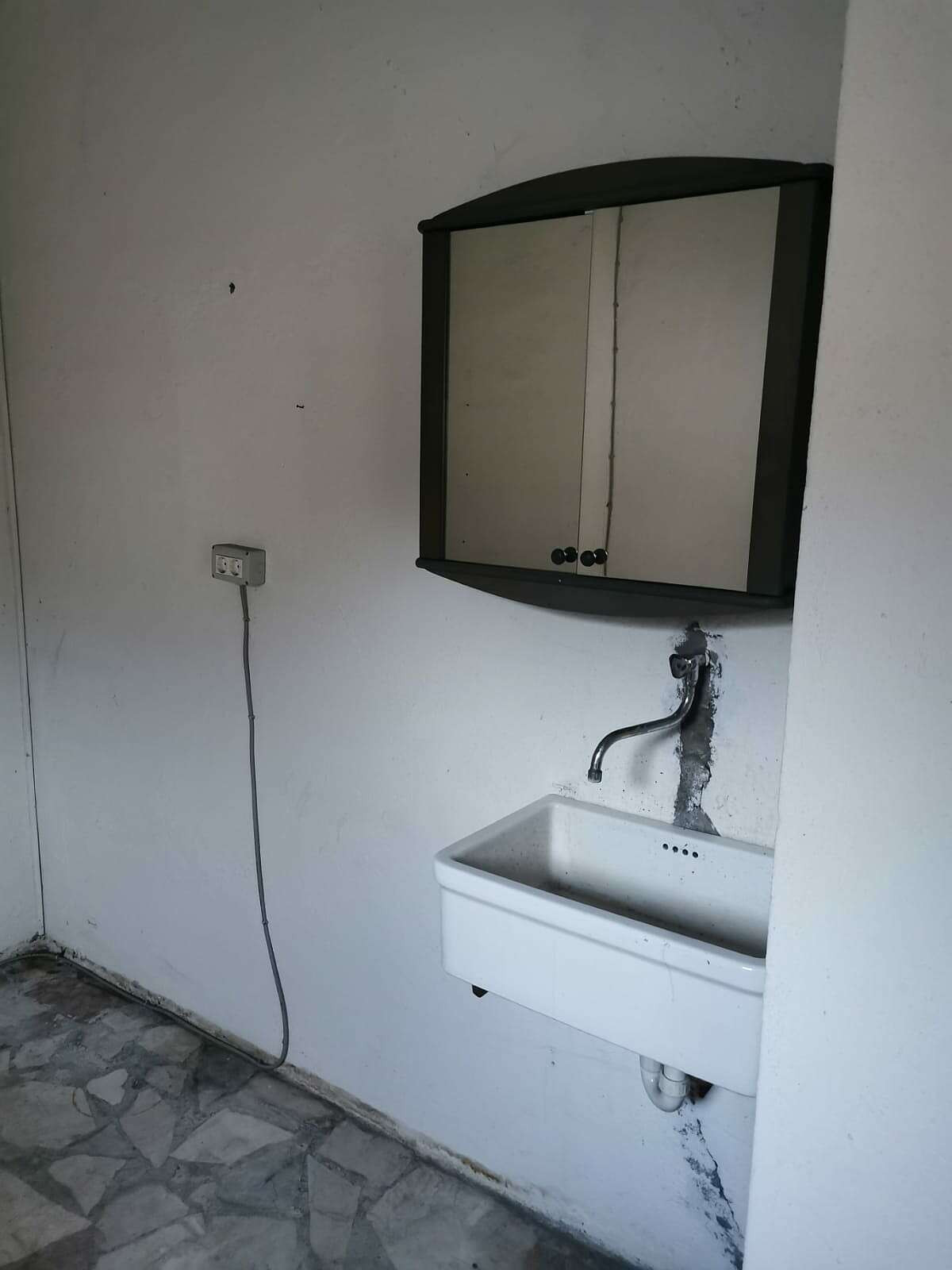 AFFITTASI MAGAZZINO AFFITTASI MAGAZZINO