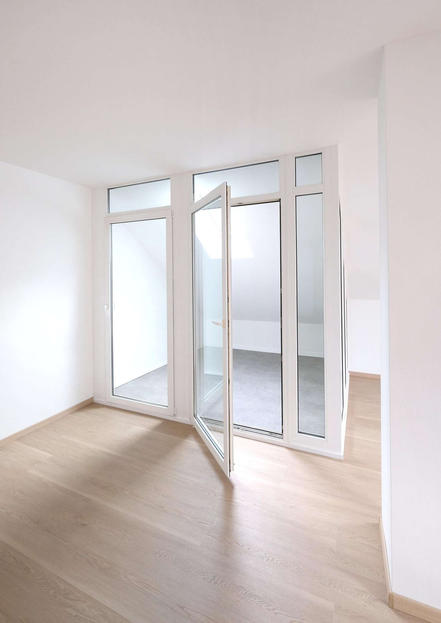 Preiswerte Dachgeschosswohnung zu verkaufen