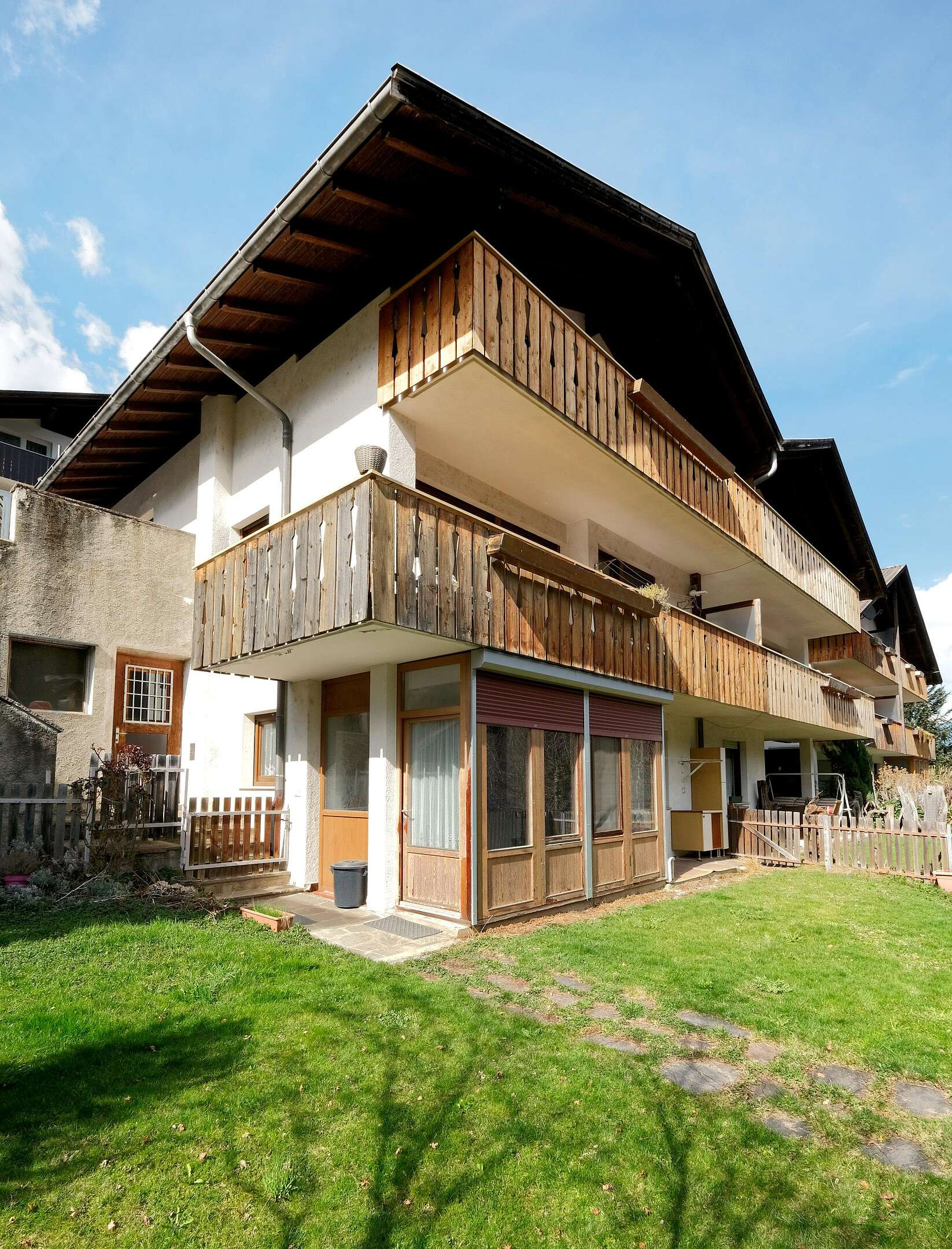 Vendesi casa a schiera