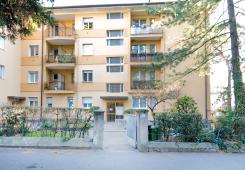 Gelegenheit in Meran/Obermais: Sanierungsbedürftige 3-Zimmerwohnung zu verkaufen!