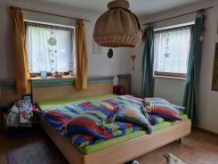 San pancrazio: vendesi appartamento a quattro stanze in zona tranquilla e soleggiata