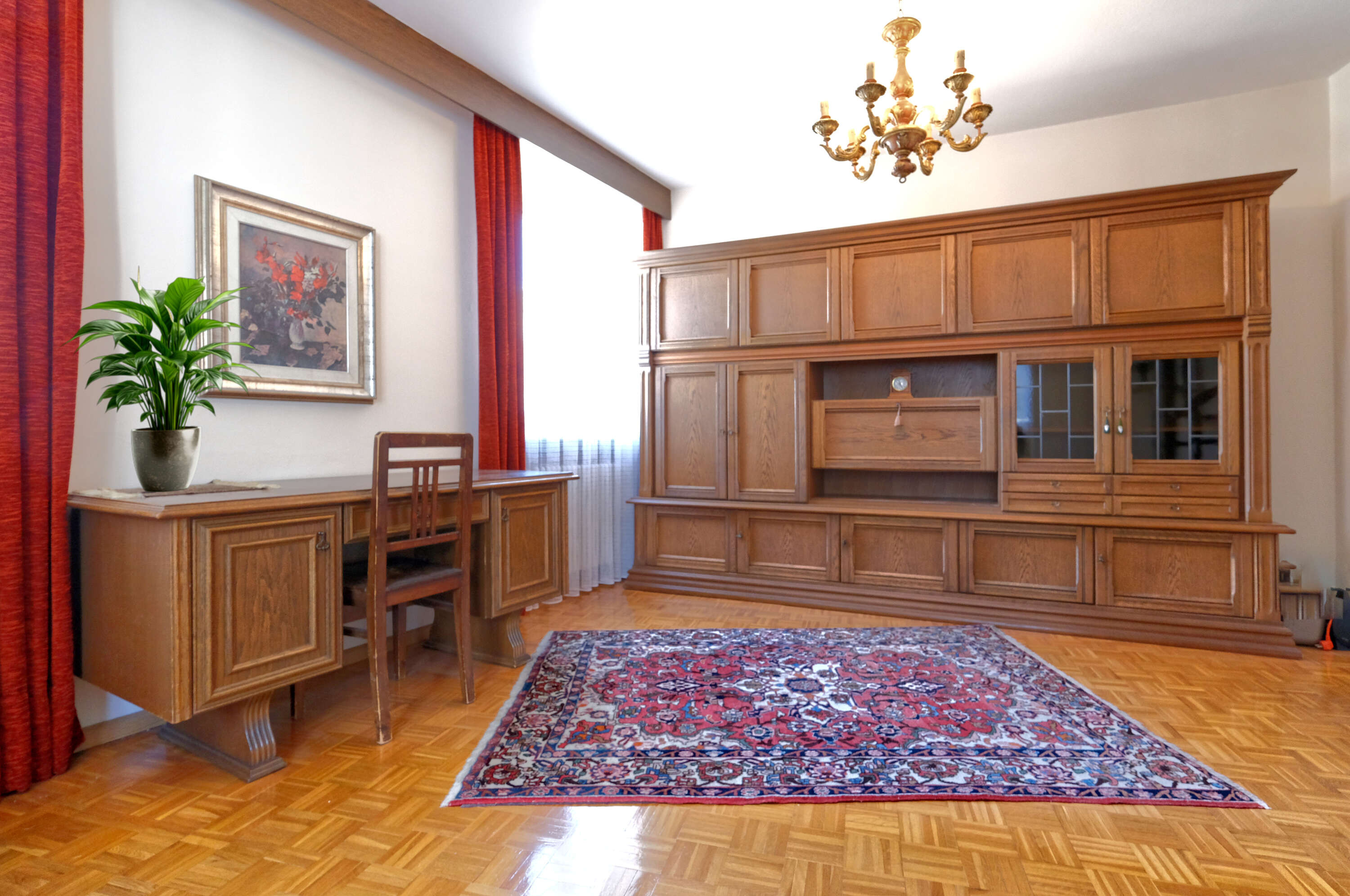 Dreizimmerwohnung mitten im Zentrum von Oberlana zu verkaufen – Potenzial für Vierzimmernutzung Dreizimmerwohnung mitten im Zentrum von Oberlana zu verkaufen – Potenzial für Vierzimmernutzung