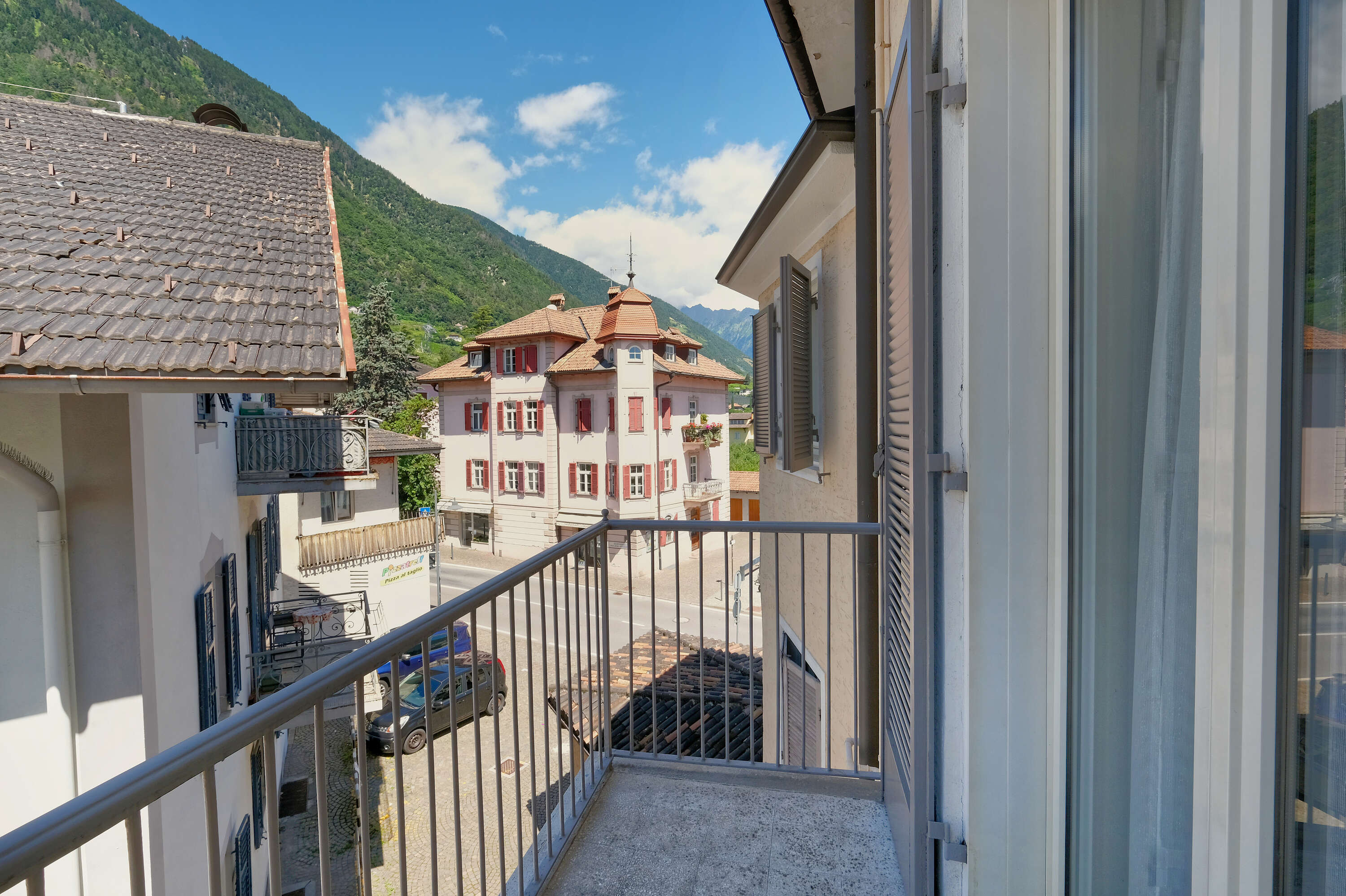 Dreizimmerwohnung mitten im Zentrum von Oberlana zu verkaufen – Potenzial für Vierzimmernutzung Dreizimmerwohnung mitten im Zentrum von Oberlana zu verkaufen – Potenzial für Vierzimmernutzung