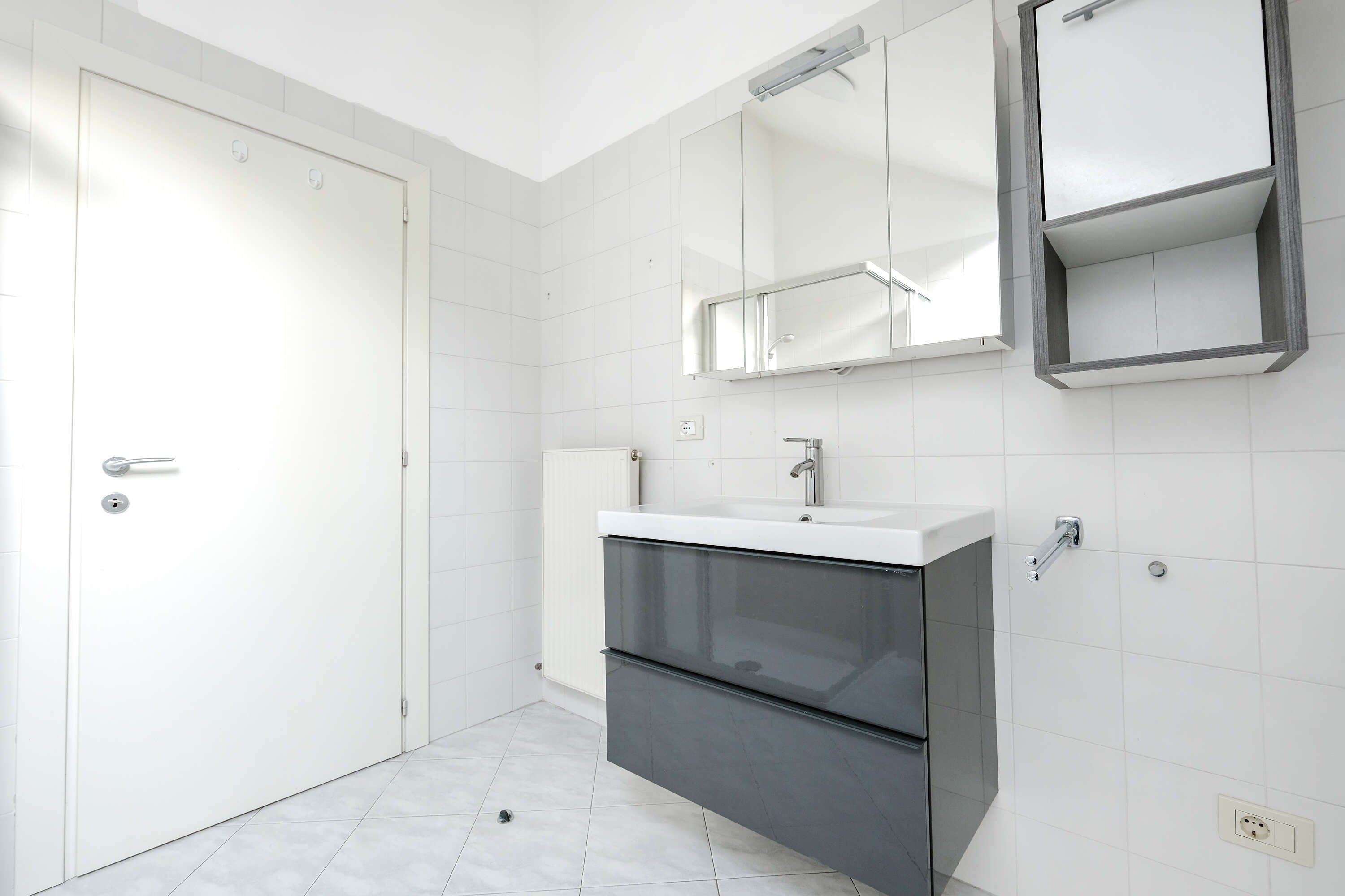 Lana: Großzügige 2-Zimmerwohnung im letzten Stock zu verkaufen!