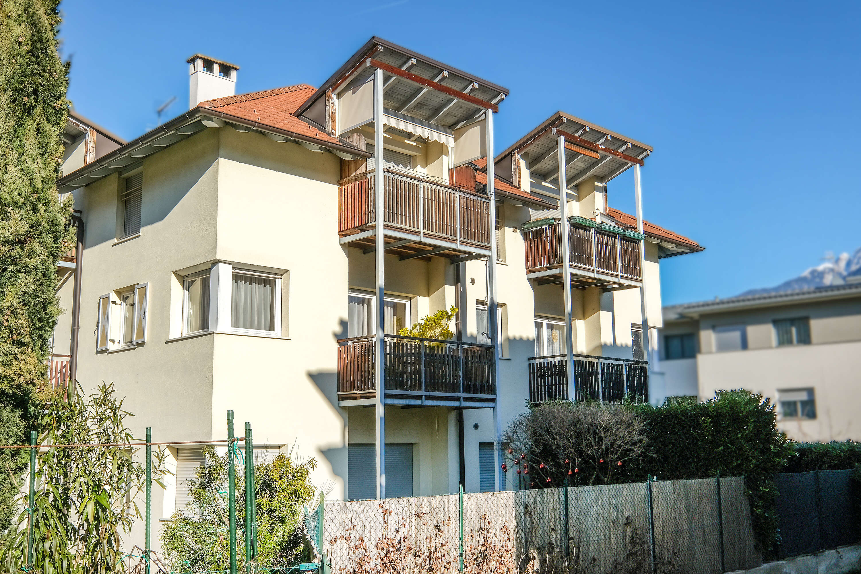 Lana: Großzügige 2-Zimmerwohnung im letzten Stock zu verkaufen!