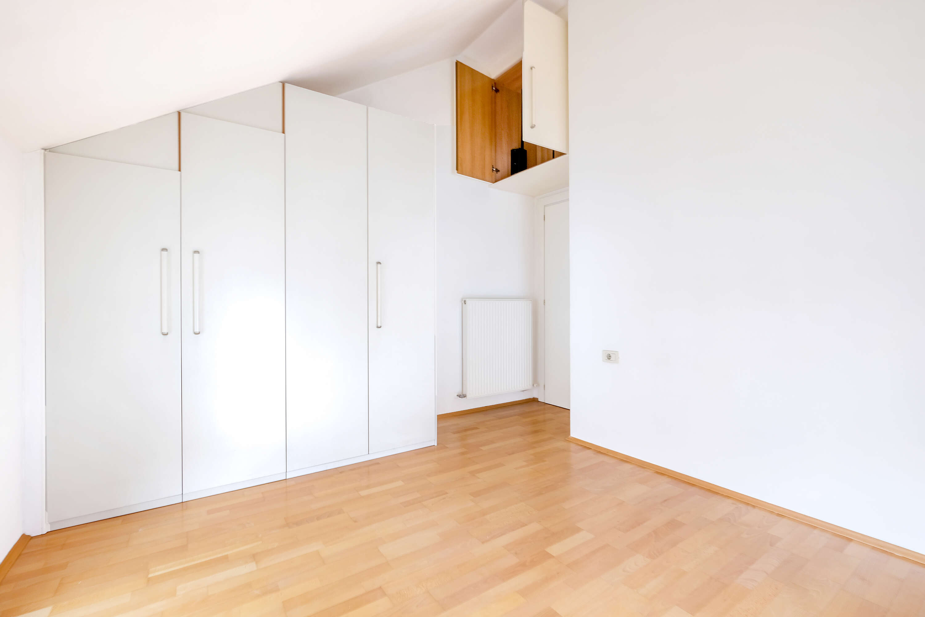 Lana: Großzügige 2-Zimmerwohnung im letzten Stock zu verkaufen!