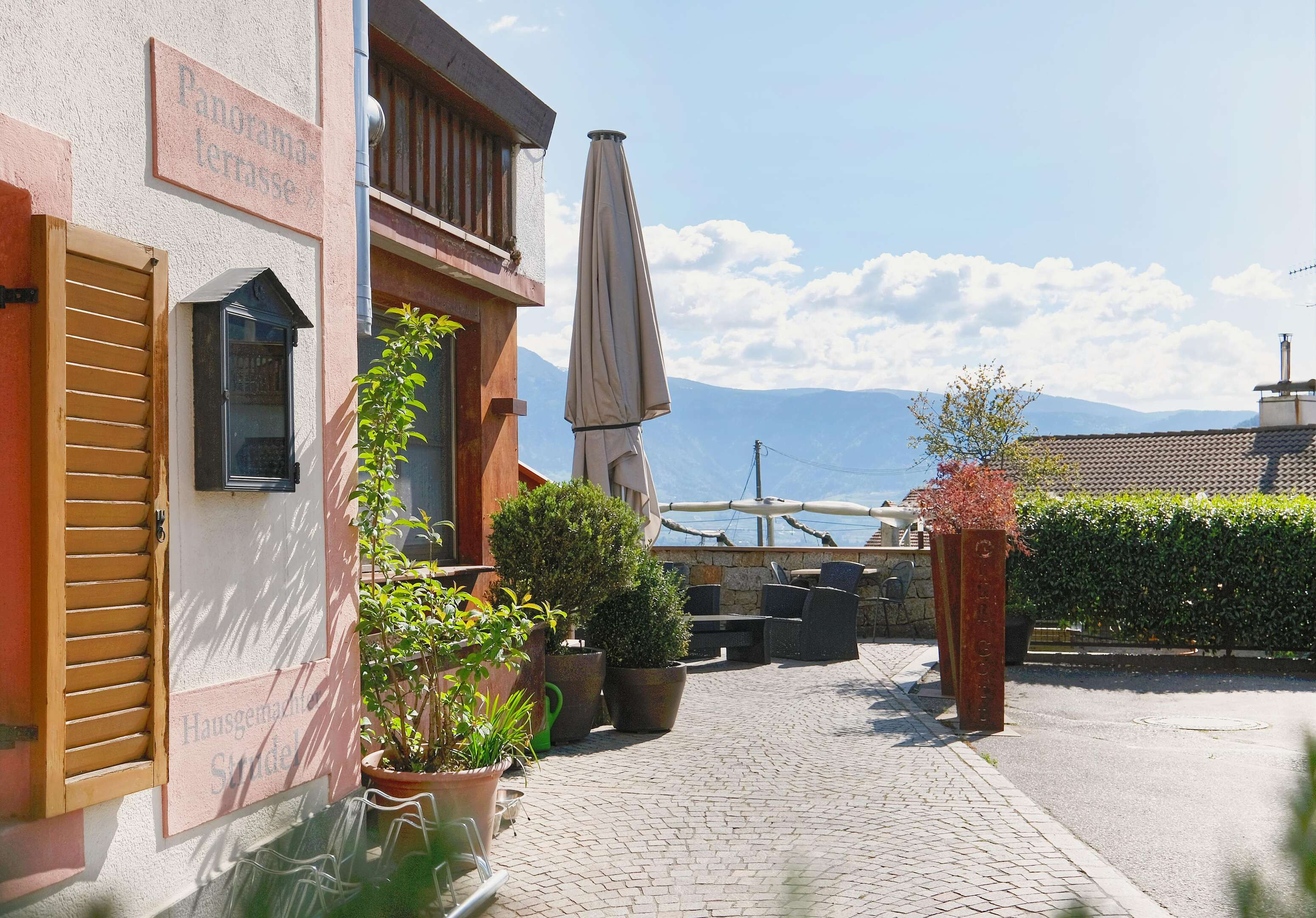 Gut eingeführtes Restaurant / Pizzeria in Partschins zu verpachten
