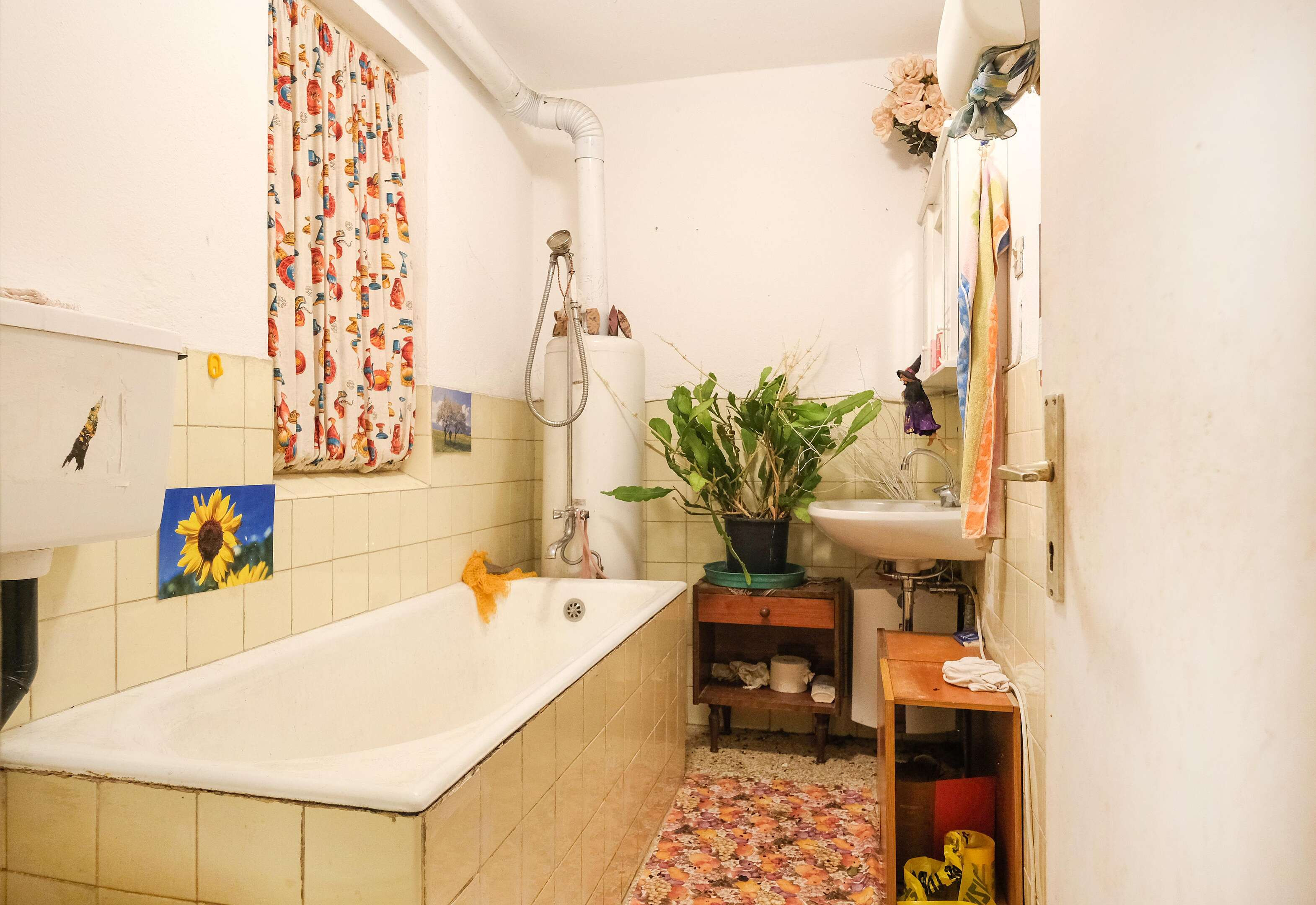 Sanierungsbedürftige Wohnung zu verkaufen