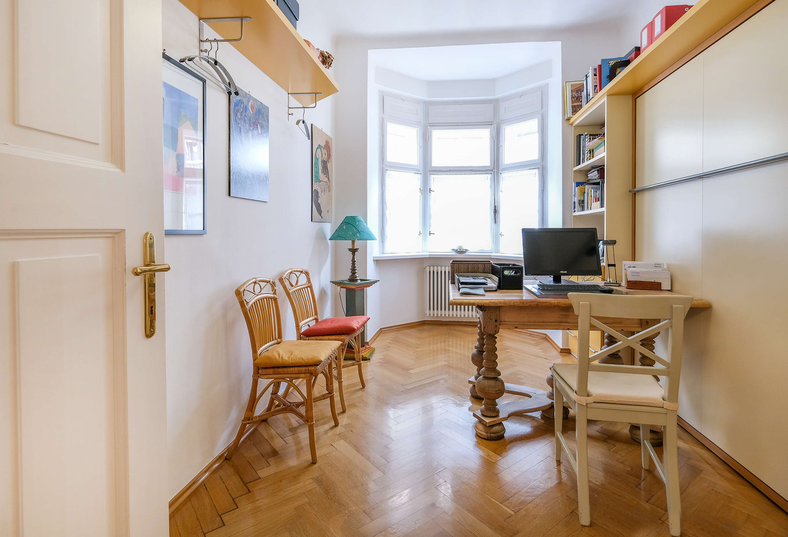 Charmante Jugendstilwohnung mit großzügiger Sonnenterrasse