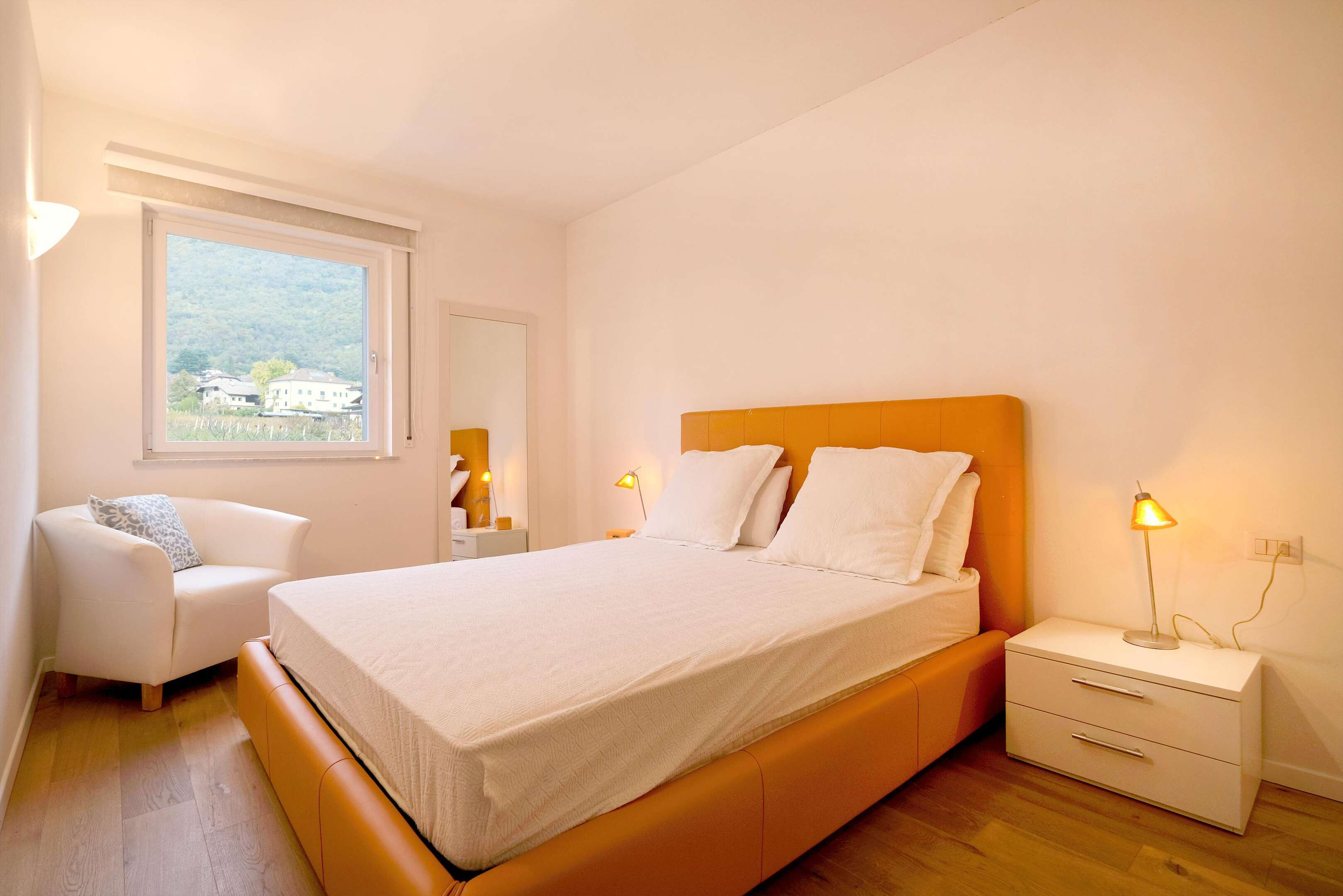 Hochwertige 2-Zimmerwohnung mit Garage in Terlan zu vermieten