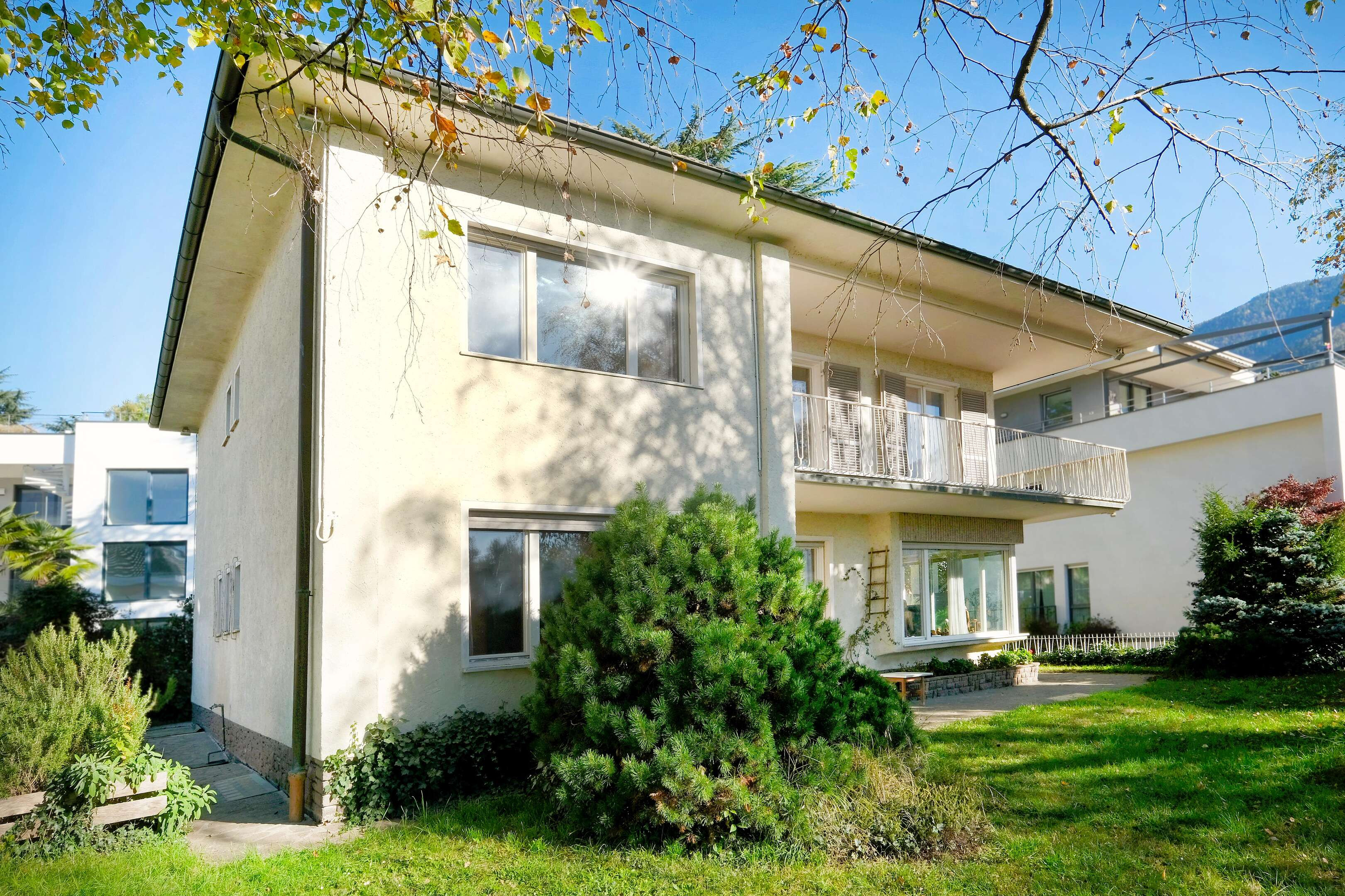 Affascinante villa d’epoca in posizione esclusiva a Merano con grande potenziale di sviluppo