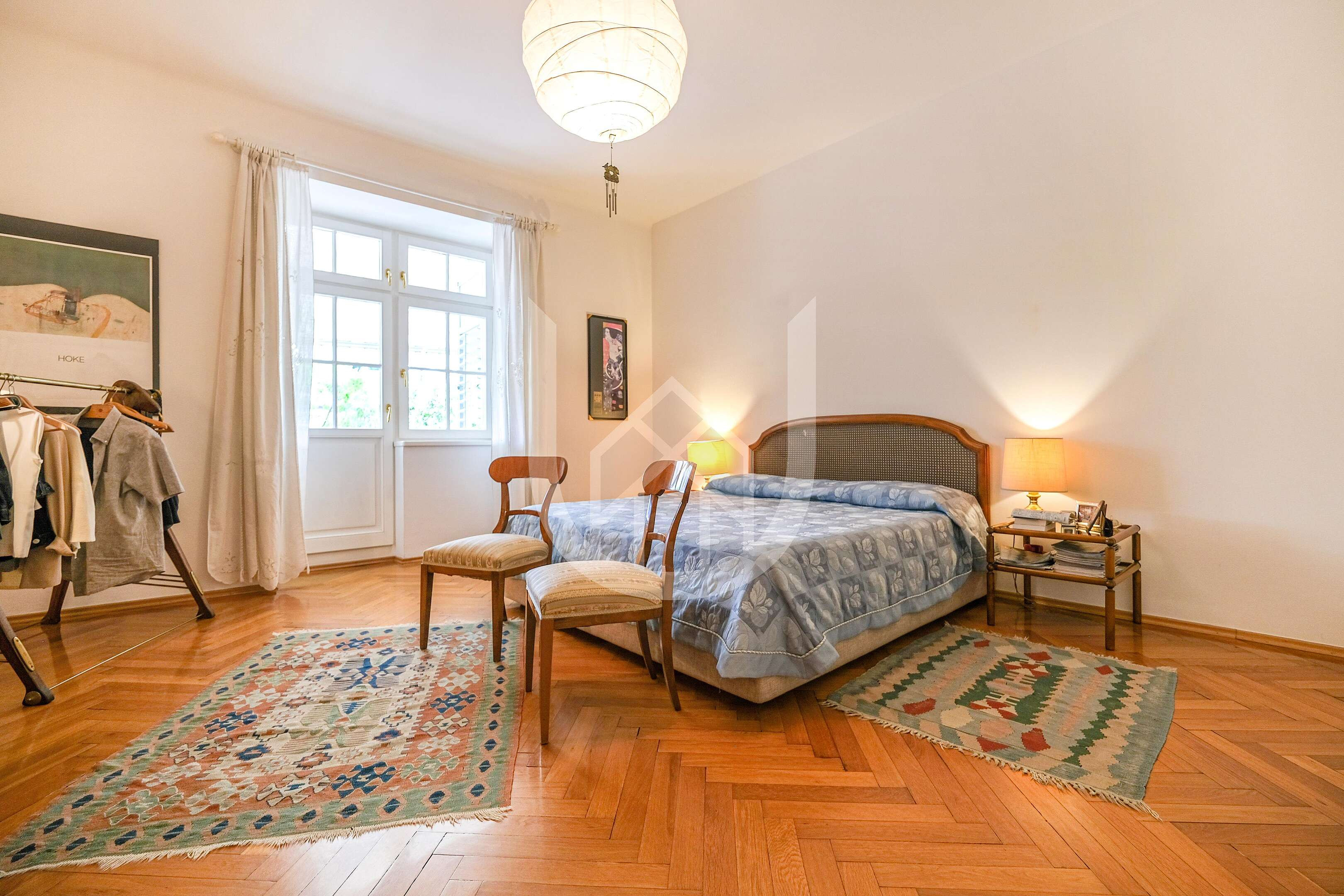 Charmante Jugendstilwohnung mit großzügiger Sonnenterrasse