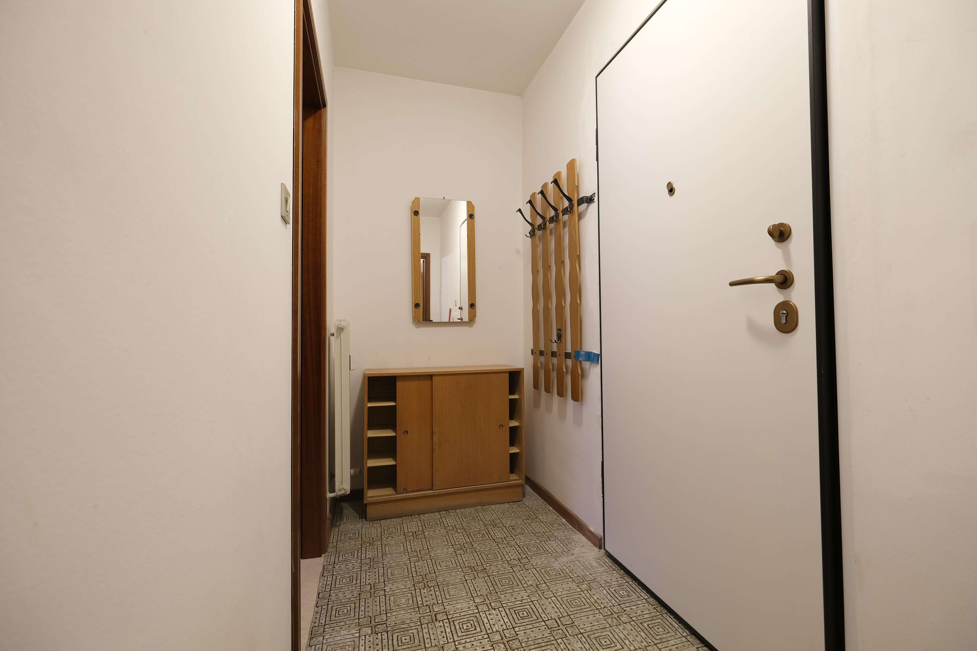 Einzimmerwohnung  zu verkaufen - renovierungsbedürftig