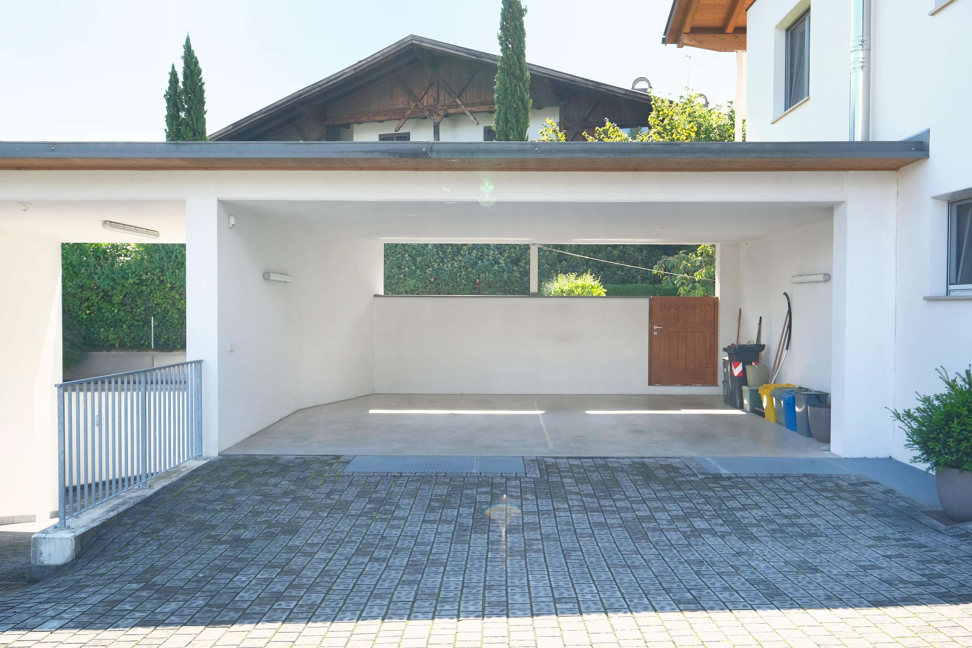 Reihenhaus mit Doppelgarage neuwertig in guter Lage zu verkaufen