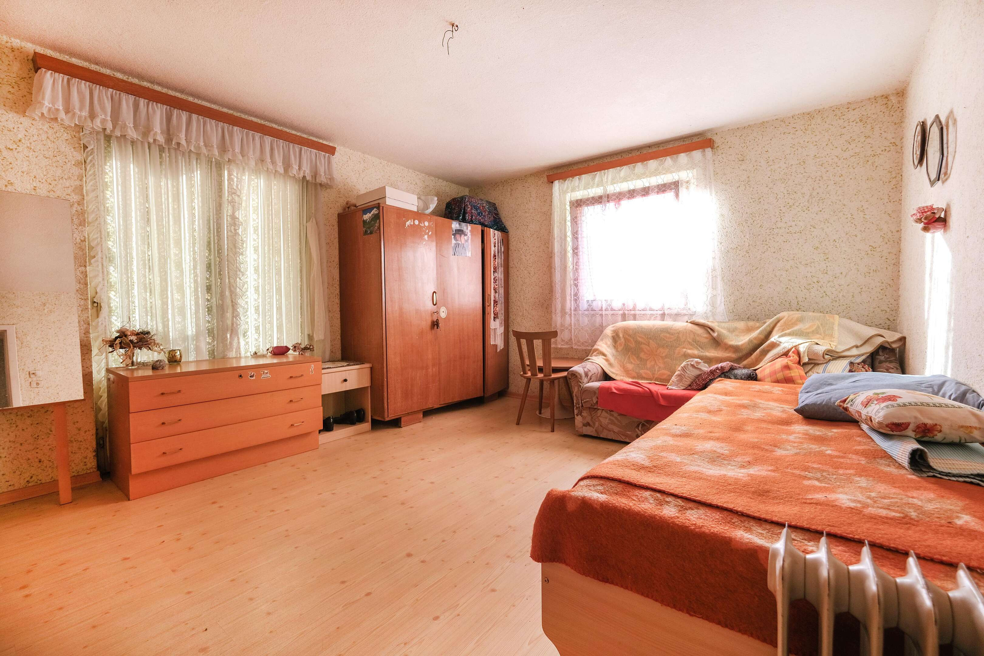 Sanierungsbedürftige Wohnung zu verkaufen