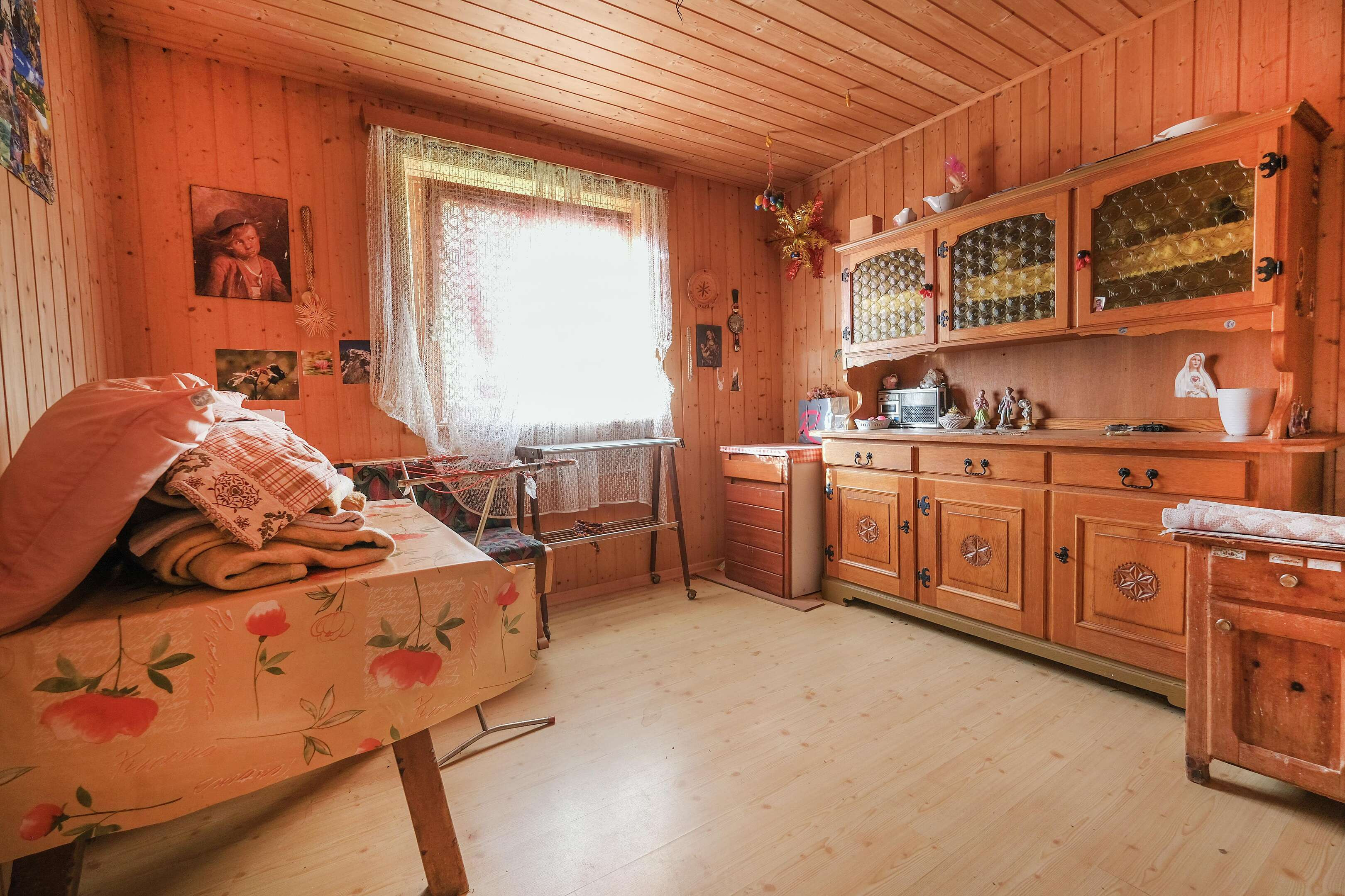 Sanierungsbedürftige Wohnung zu verkaufen