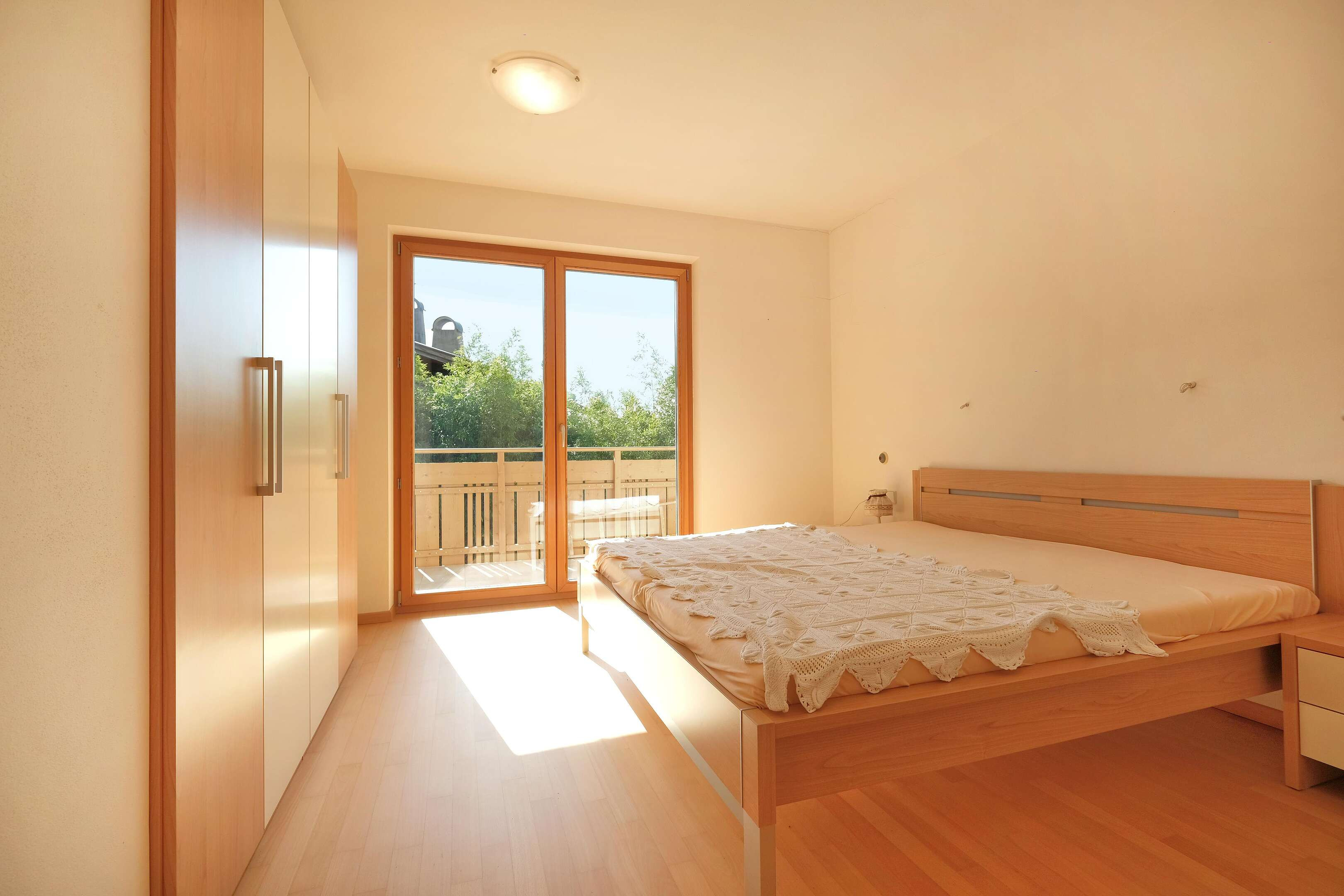 Vendesi villa a schiera con garage doppio