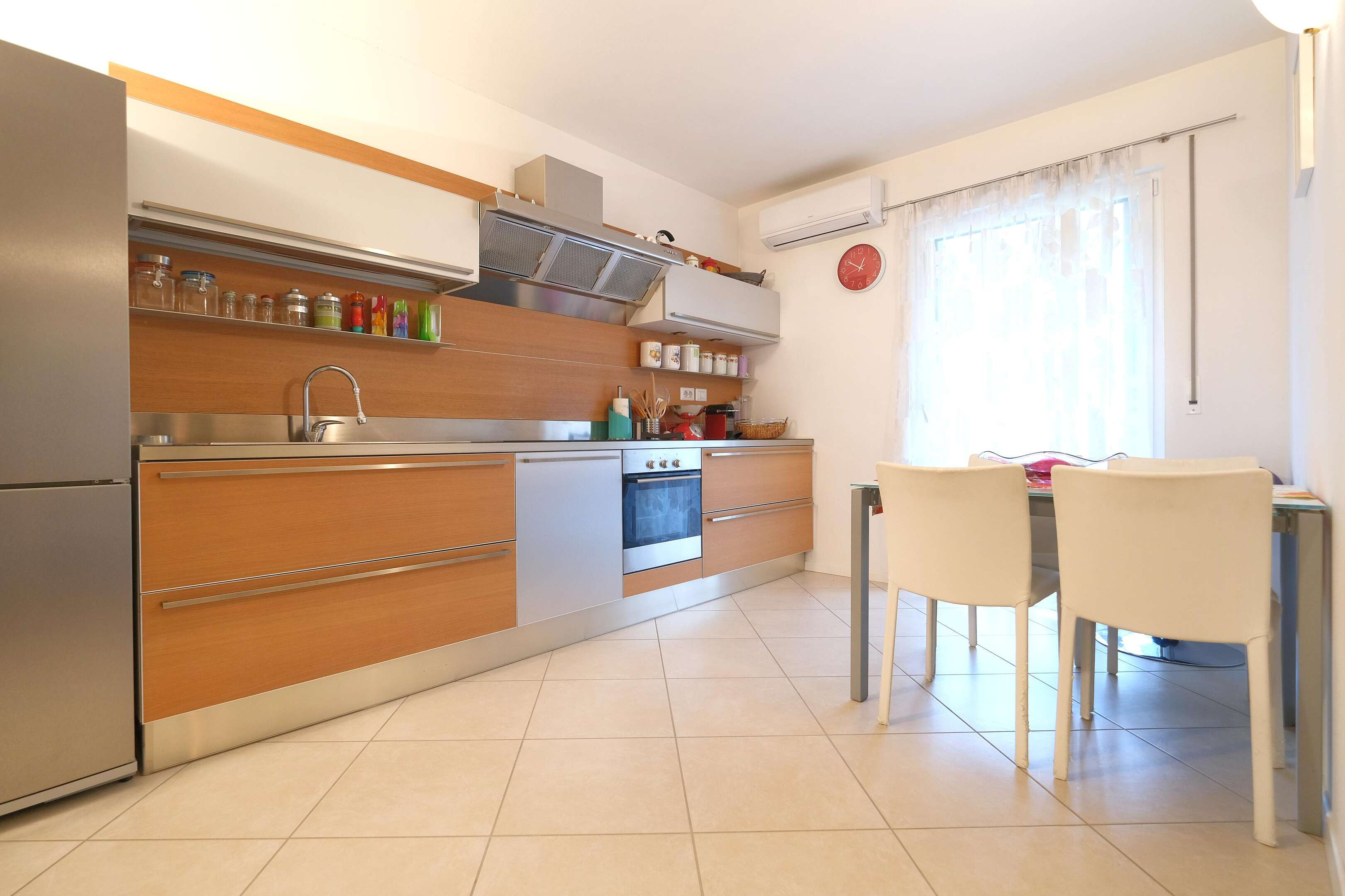 Hochwertige 2-Zimmerwohnung mit Garage in Terlan zu vermieten