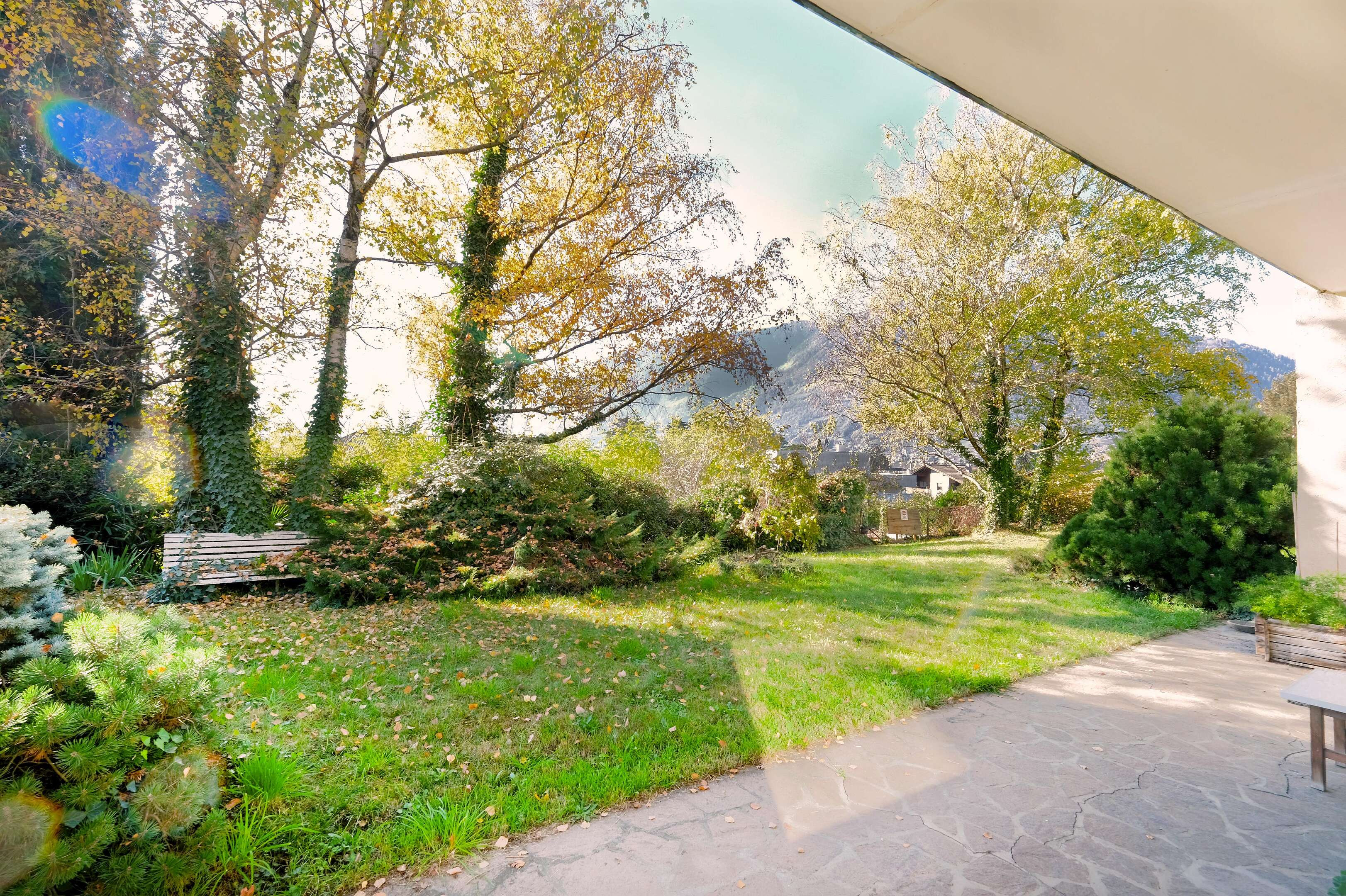 Affascinante villa d’epoca in posizione esclusiva a Merano con grande potenziale di sviluppo