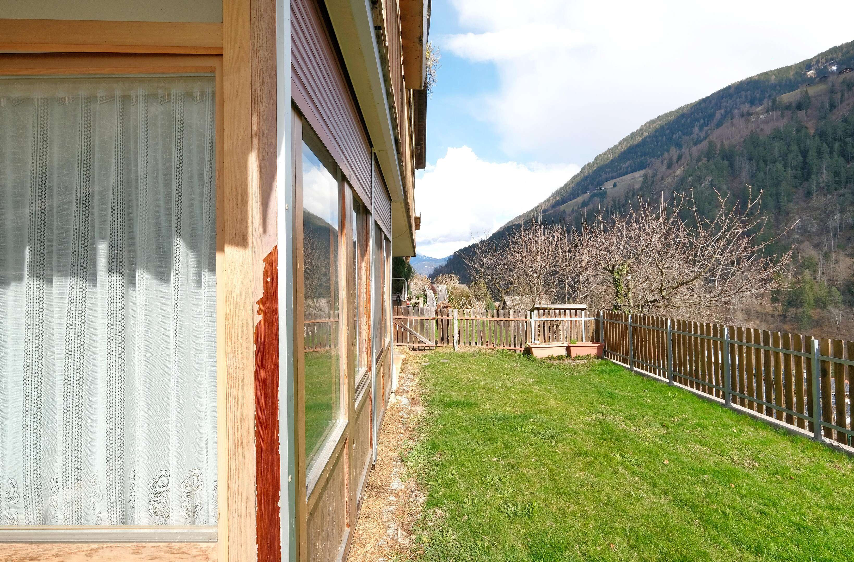 Vendesi casa a schiera