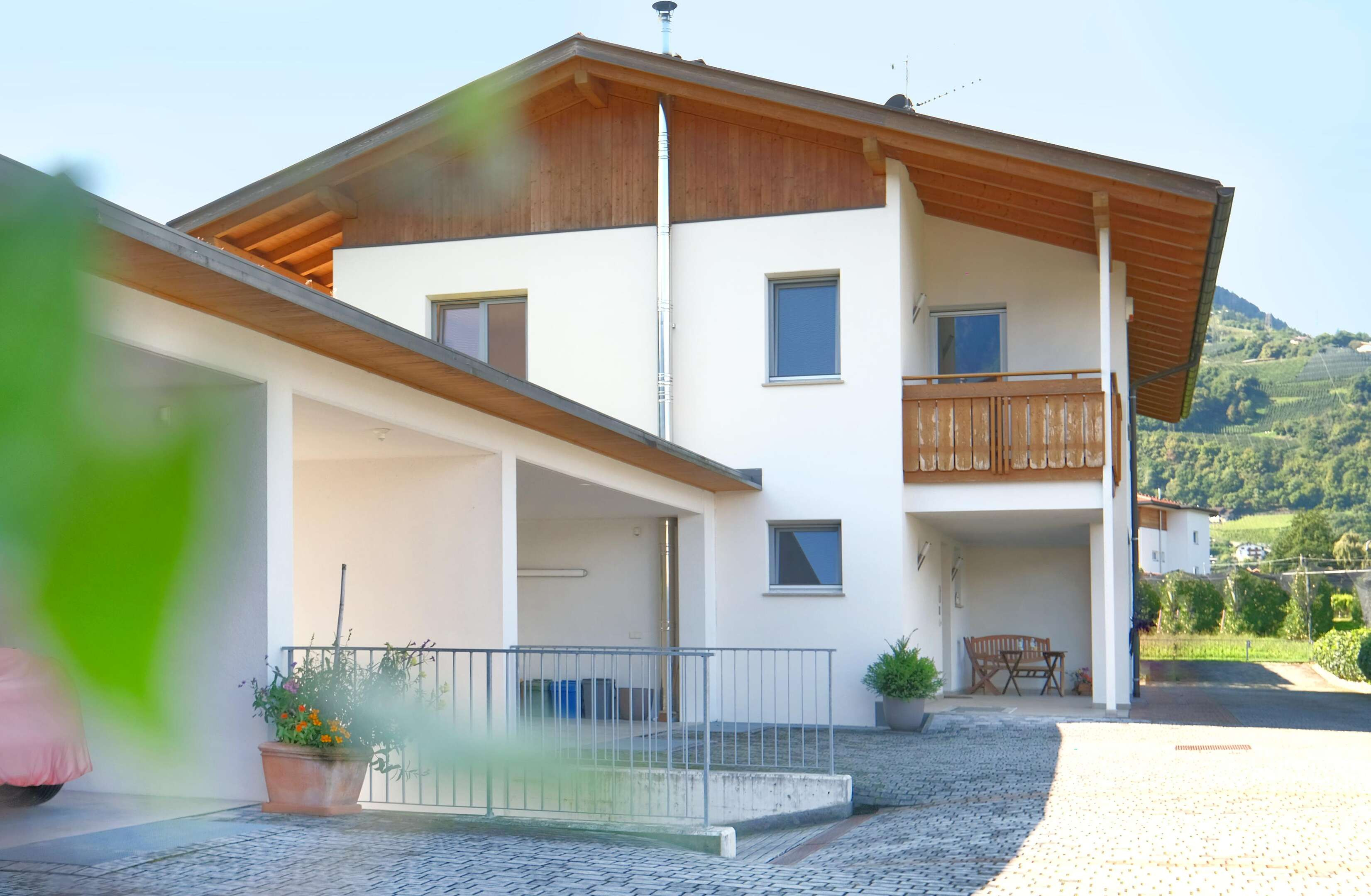 Vendesi villa a schiera con garage doppio