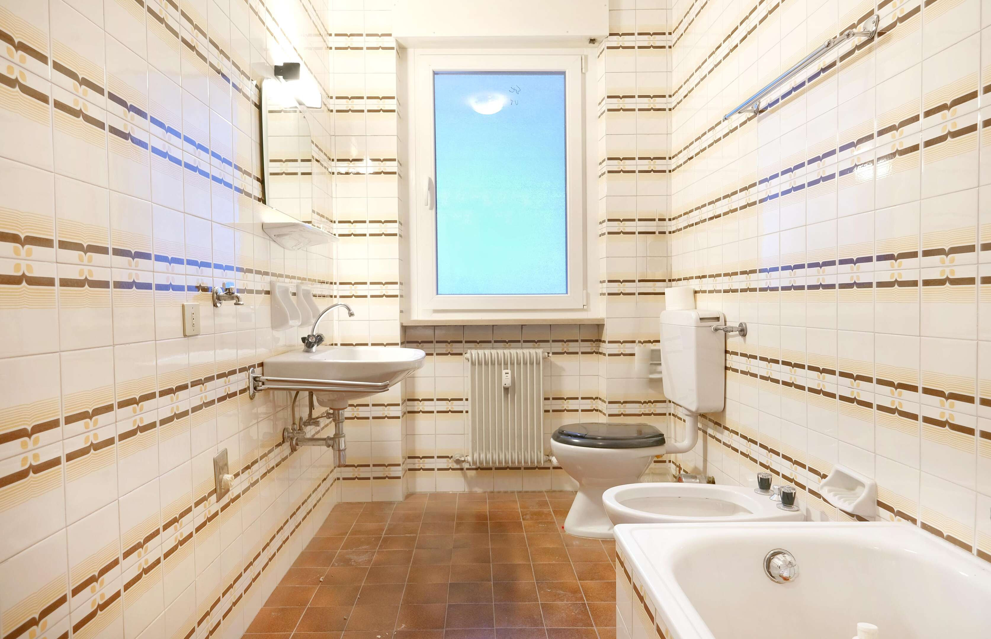 Einzimmerwohnung  zu verkaufen - renovierungsbedürftig