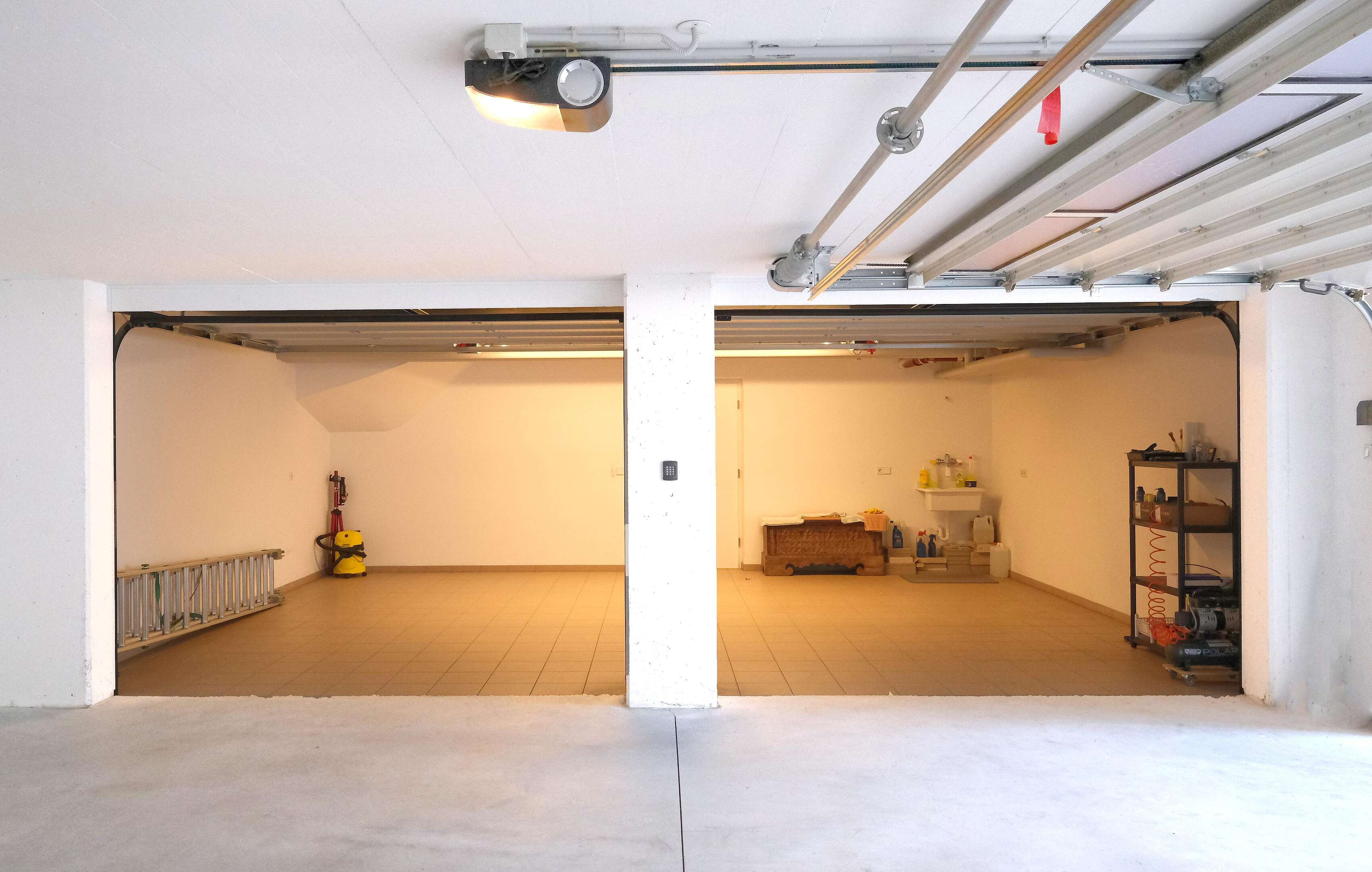 Reihenhaus mit Doppelgarage neuwertig in guter Lage zu verkaufen