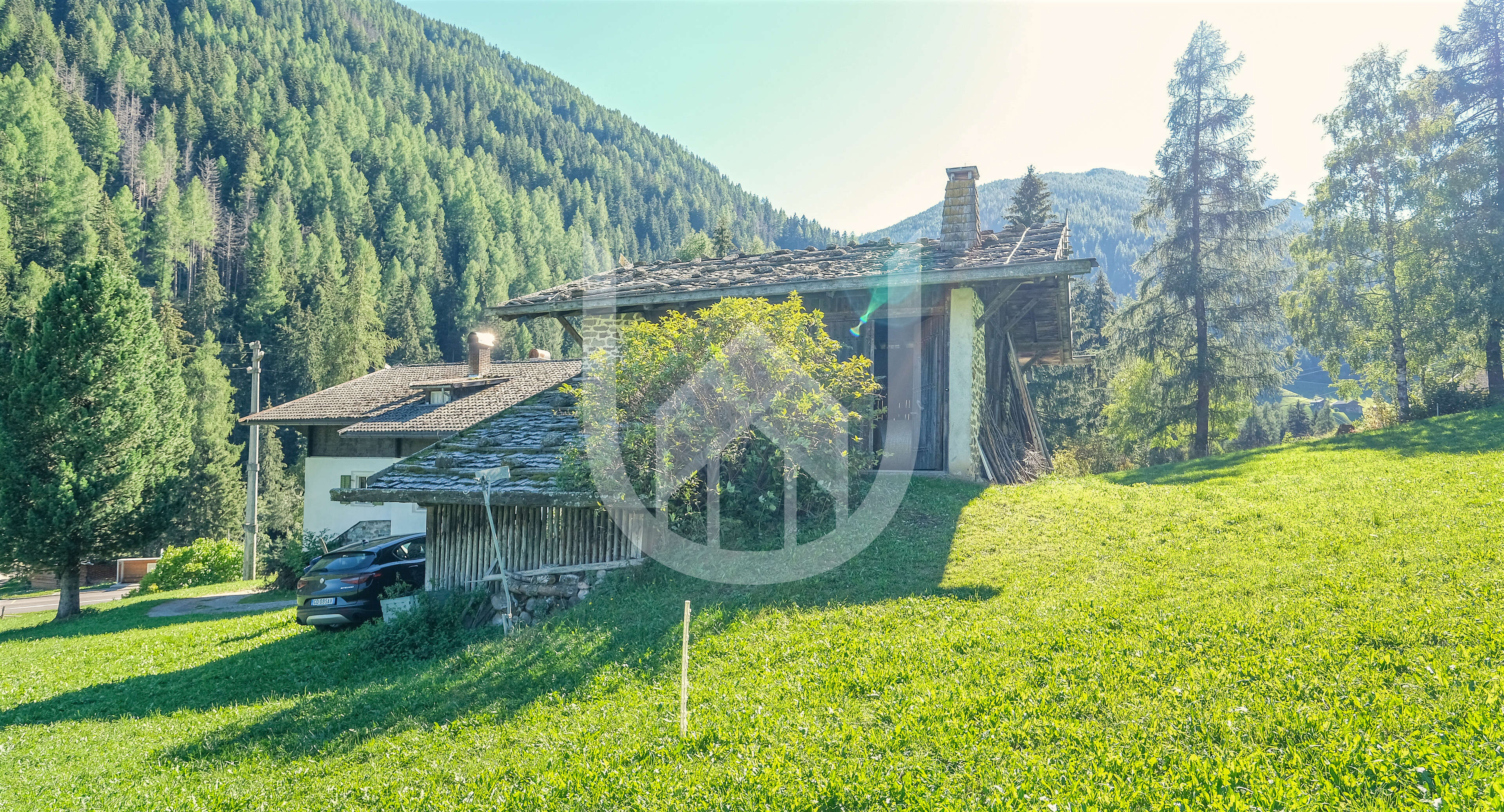 Vendesi: Rustico tradizionale con ampi prati in Val d’Ultimo