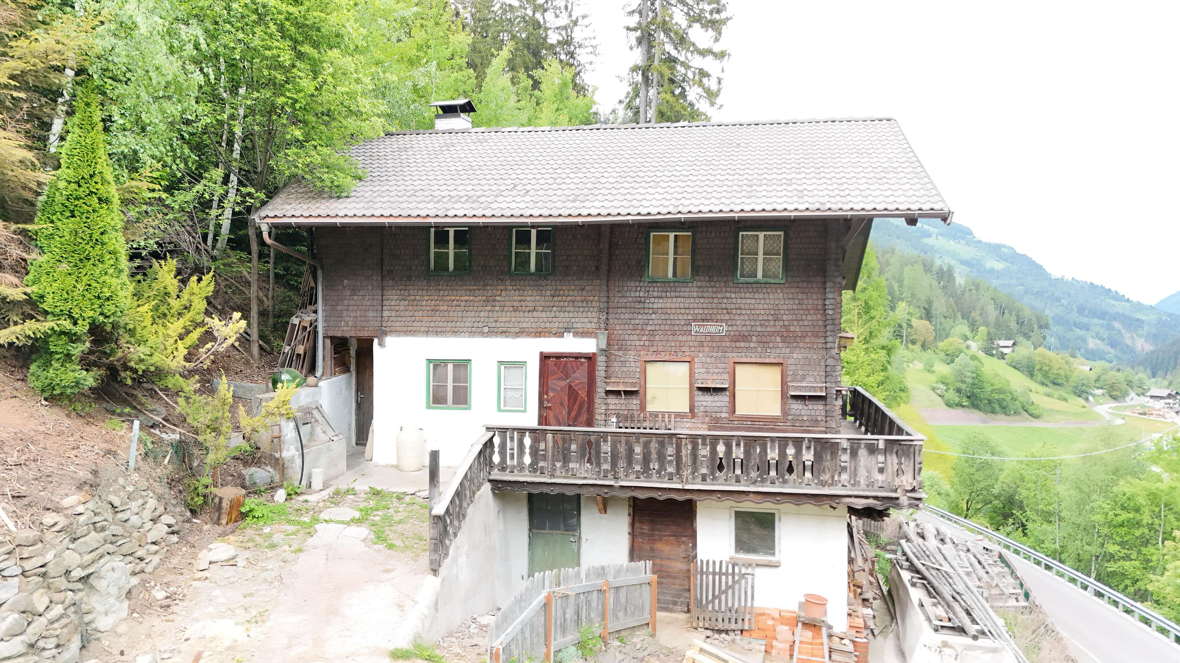 Älteres Wohnhaus im Landwirtschaftsgebiet zu verkaufen
