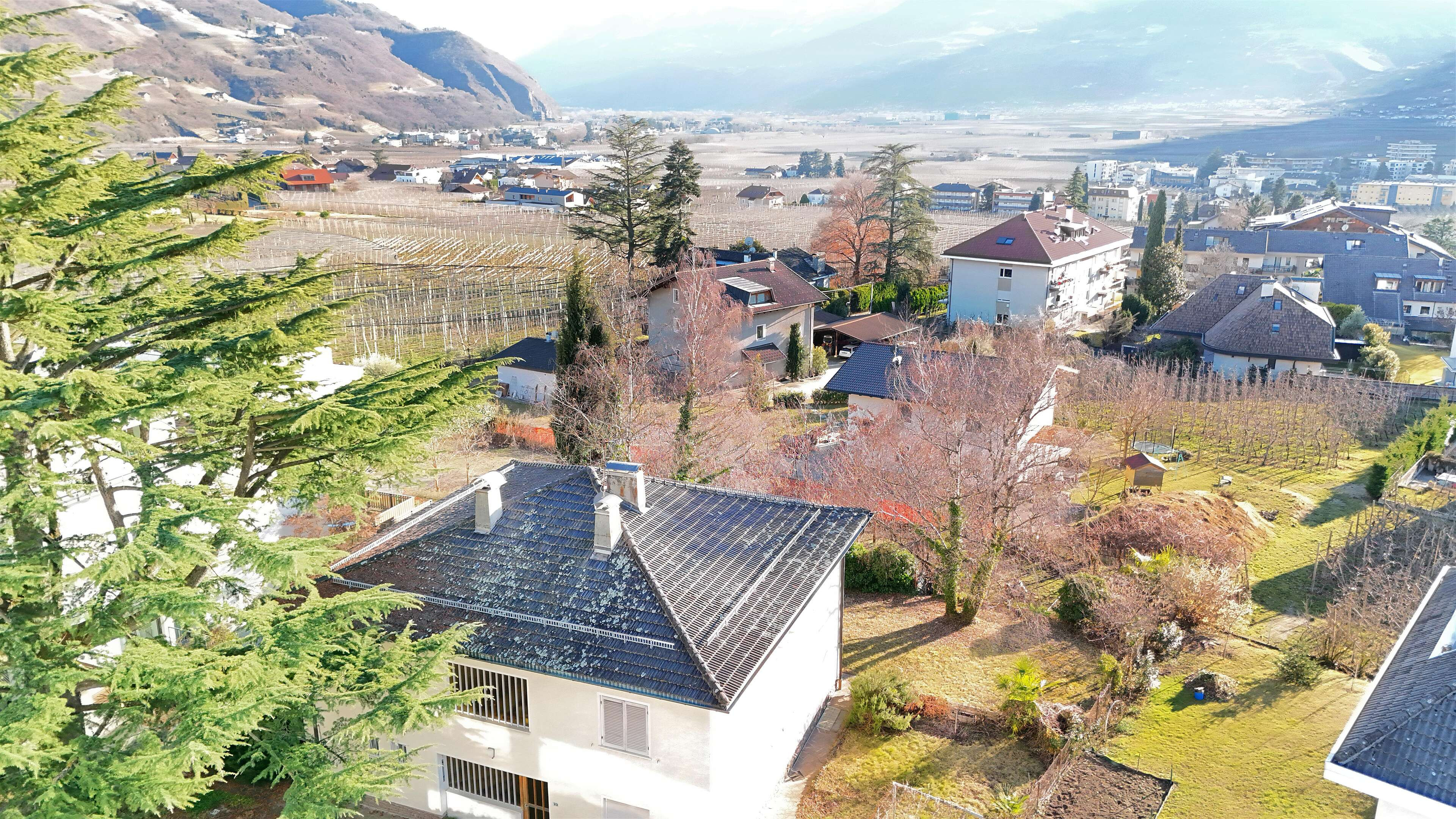 Affascinante villa d’epoca in posizione esclusiva a Merano con grande potenziale di sviluppo