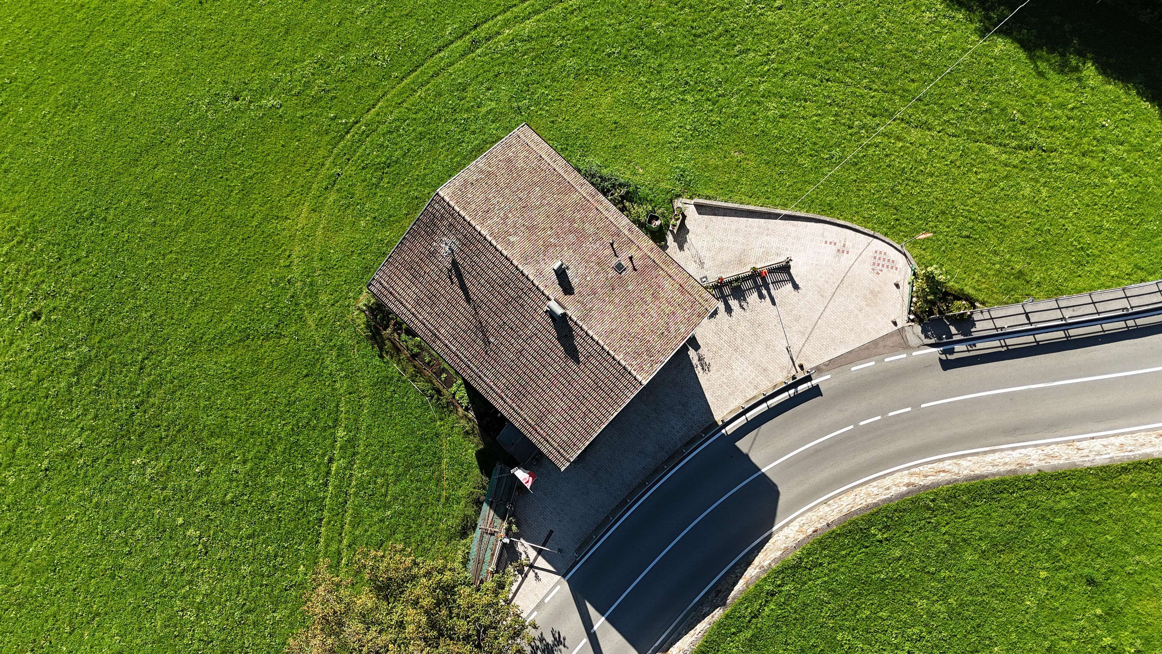 Freistehendes Haus mit 2 Wohneinheiten zu verkaufen